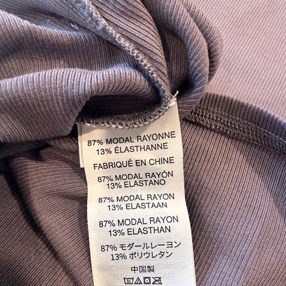 Vuori Pose Top - Picture 6 of 6